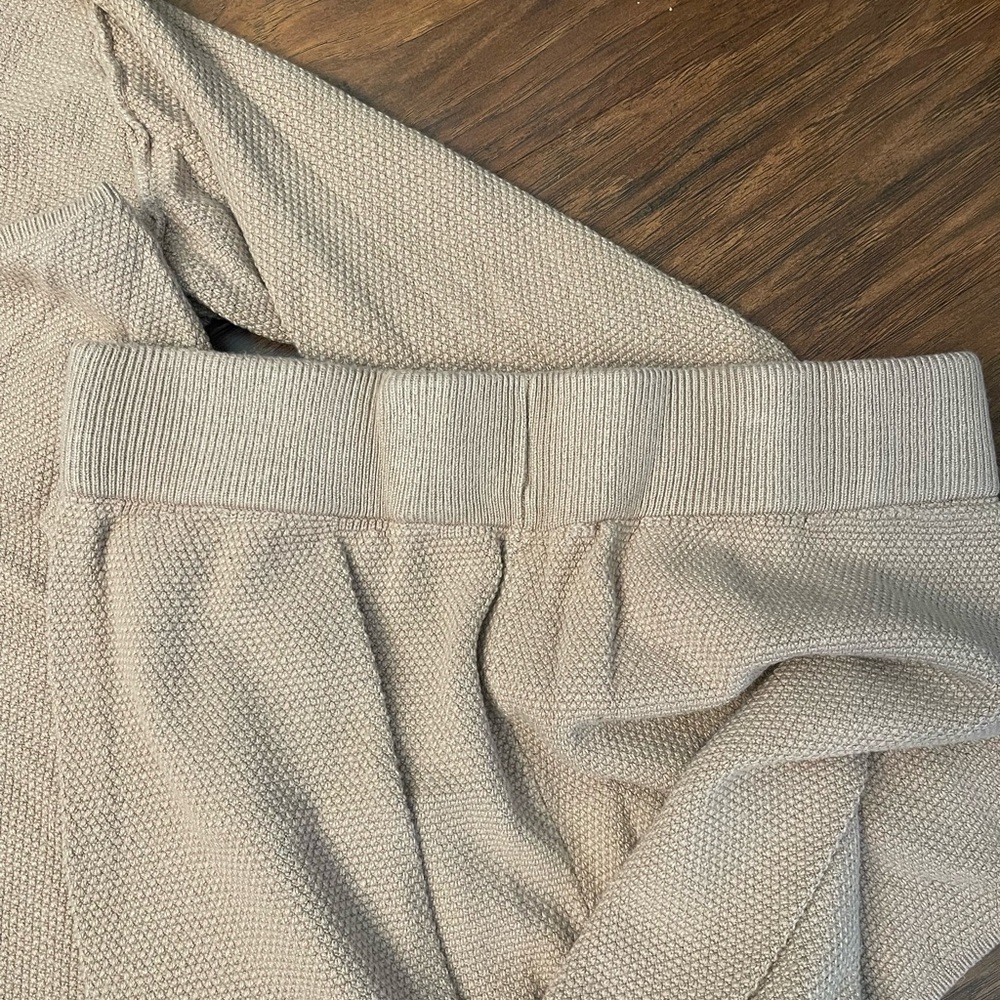 Two piece pant Set - Picture 2 of 6